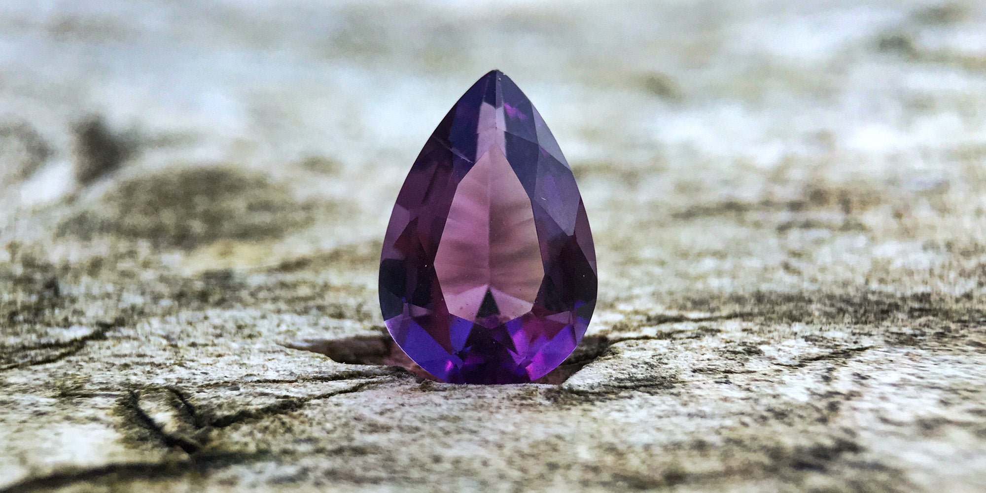 Why BeDazzled Smiles is Where Tooth Gem Technicians Buy Their Gems ...